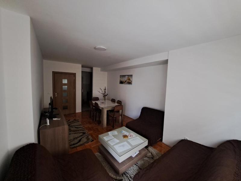 One-Bedroom Apartment image 1