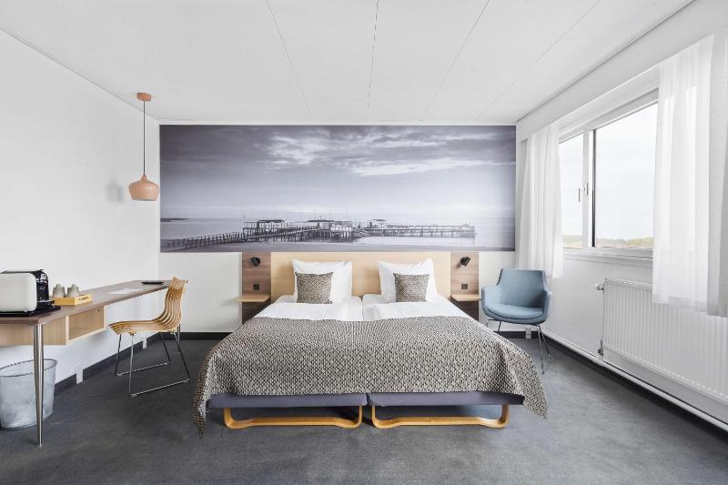 Superior Triple Room image 1
