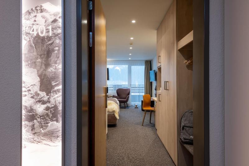 Premium Double Room image 3