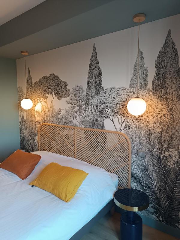Deluxe Double Room image 3