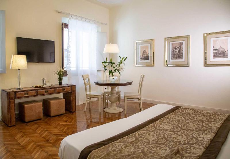 Superior Suite image 3