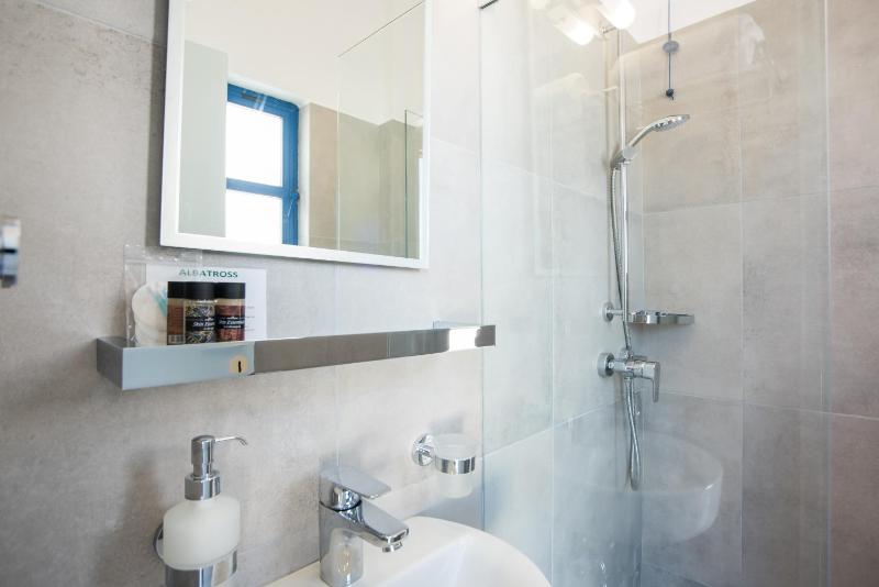 Standard Double Room with Mountain View image 3