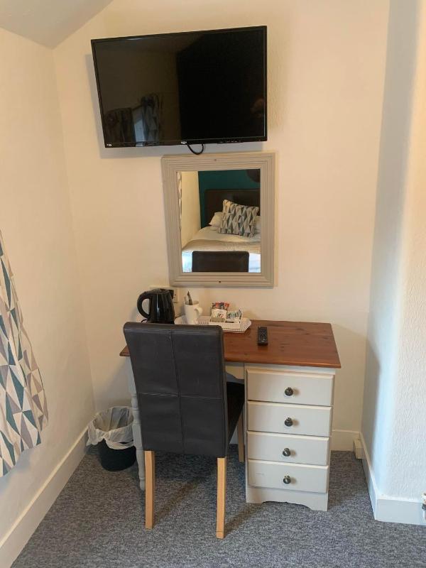 Single Room image 2