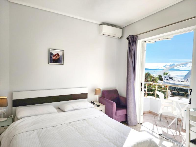 Standard Twin or Double Room image 1