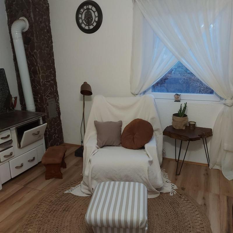 One-Bedroom House image 3