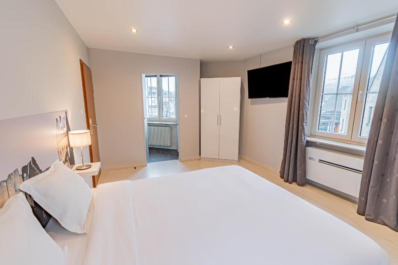 Superior Double Room image 1