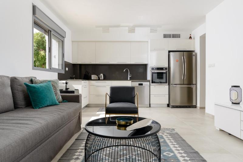 Brand New 2BR 2BATH by HolyGuest - image 15