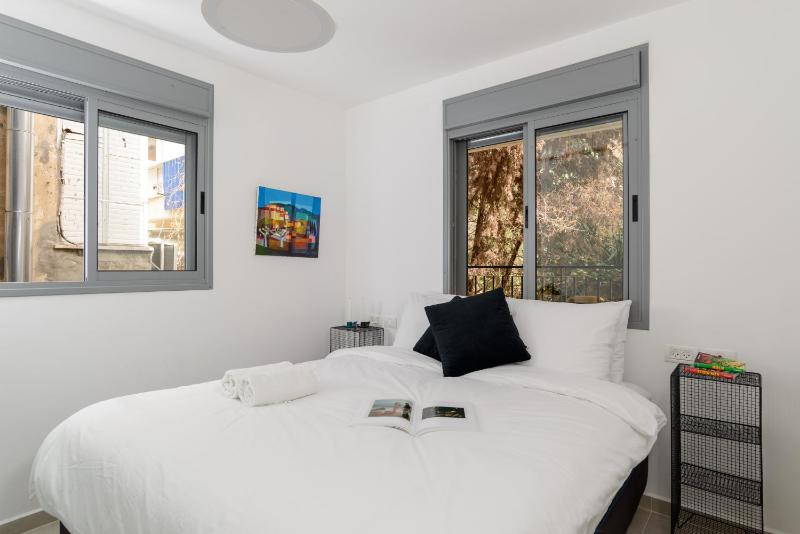 Brand New 2BR 2BATH by HolyGuest - image 13