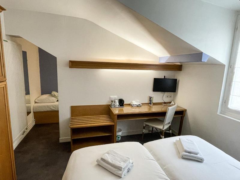 Triple Room image 4