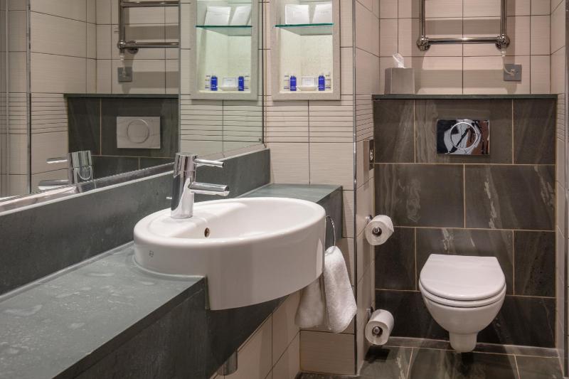 Classic Double Room image 1