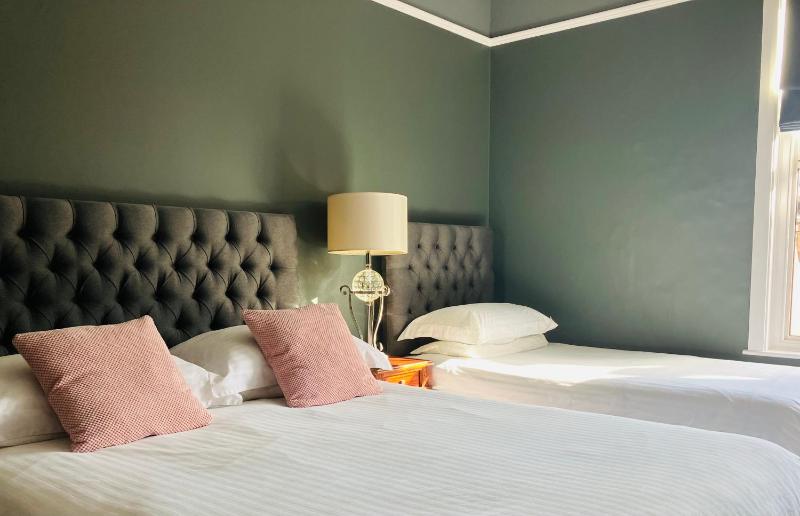 Superior Double Room image 4