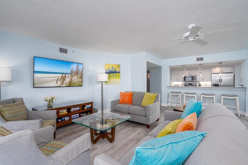 Immaculate Direct Gulf Front 3 Bedroom Condo - Gullwing 505 condo - image 1