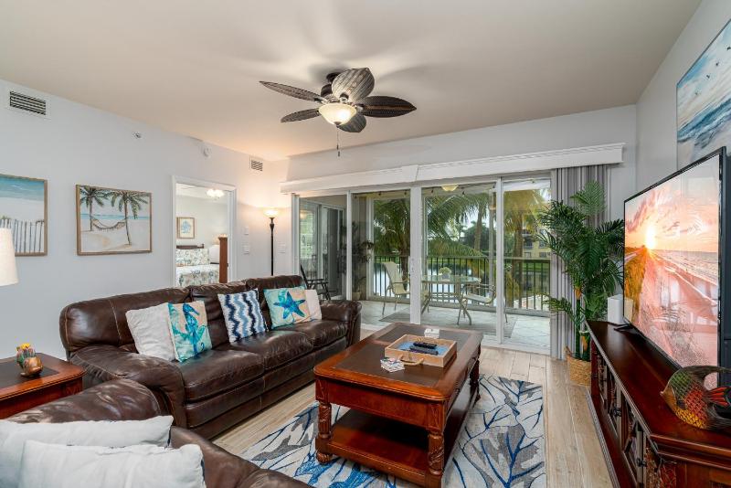 Bella Lago 323 Your Home Away from Home in Paradise! - 7431 Bella Lago Drive condo - image 18