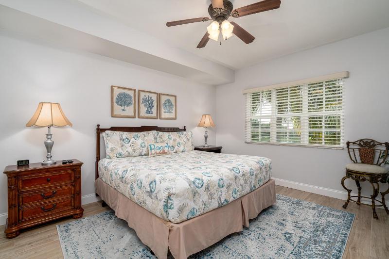 Bella Lago 323 Your Home Away from Home in Paradise! - 7431 Bella Lago Drive condo - image 7