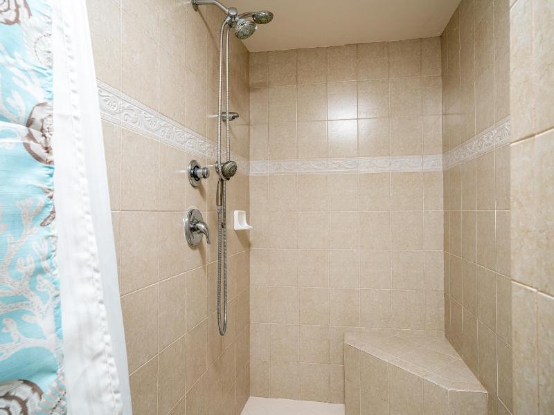 Bella Lago 323 Your Home Away from Home in Paradise! - 7431 Bella Lago Drive condo - image 6