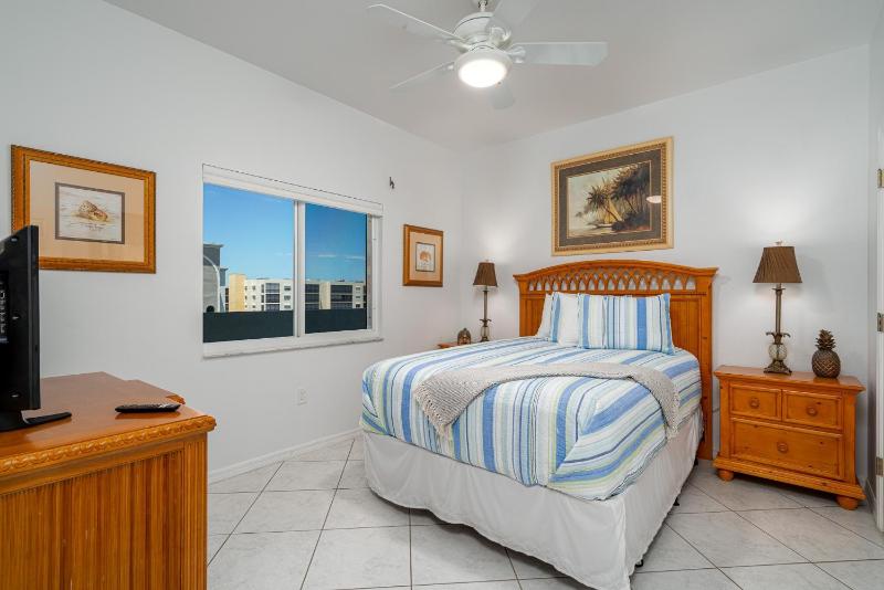 Casa Marina 654 - 4321 Bay Beach Lane condo - image 38