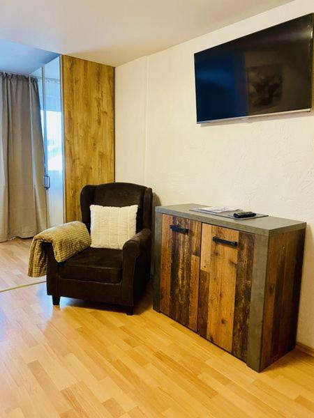 Double Room image 4