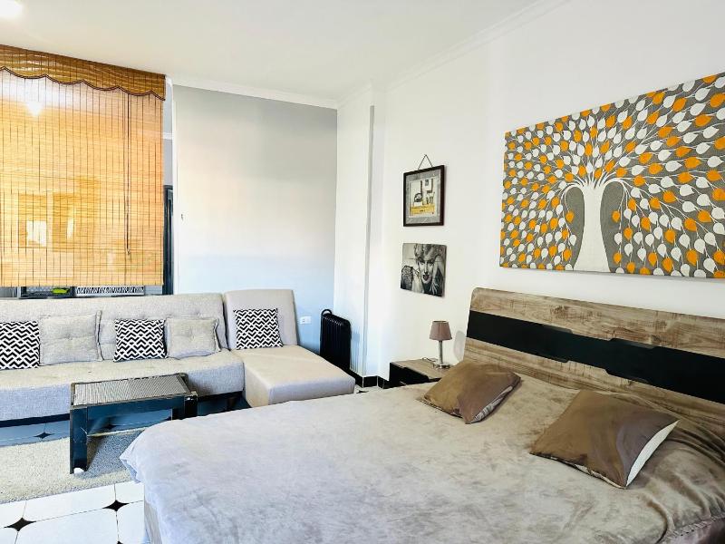 Lima Modern. Sea View. Strong Wi Fi. Sheraton Road - image 43