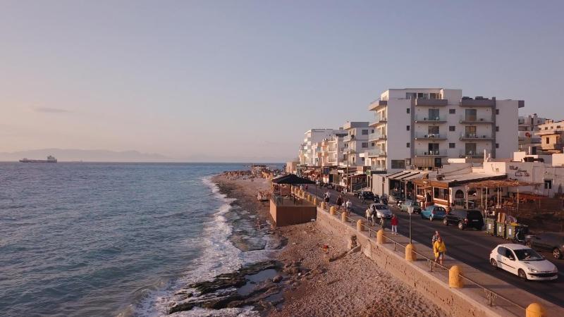 Apartment with Sea View image 2