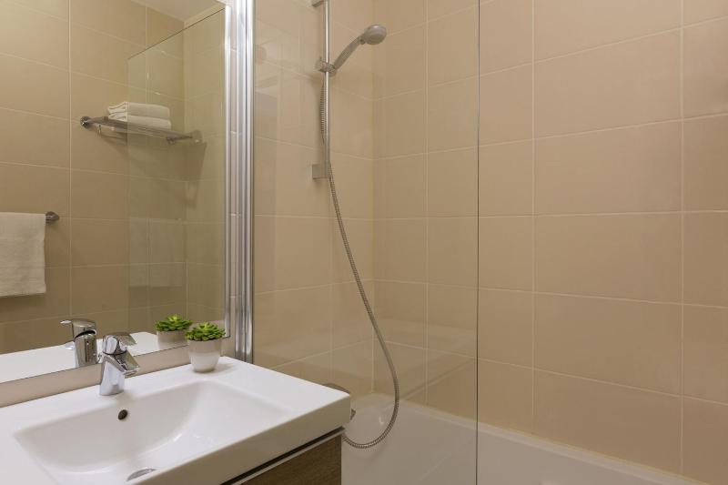 Deluxe Apartment image 2