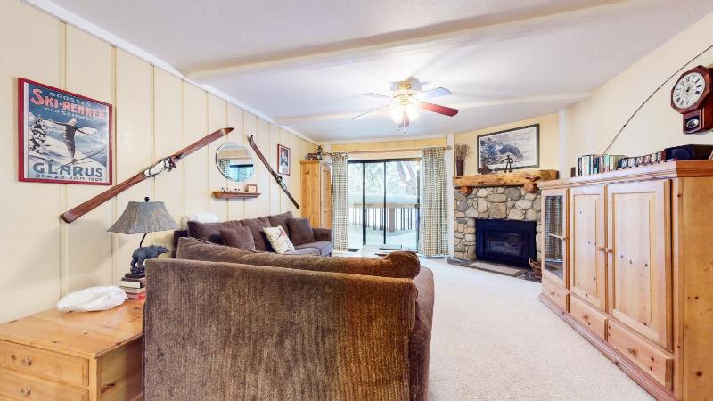 Summit 3 Apartment - image 9