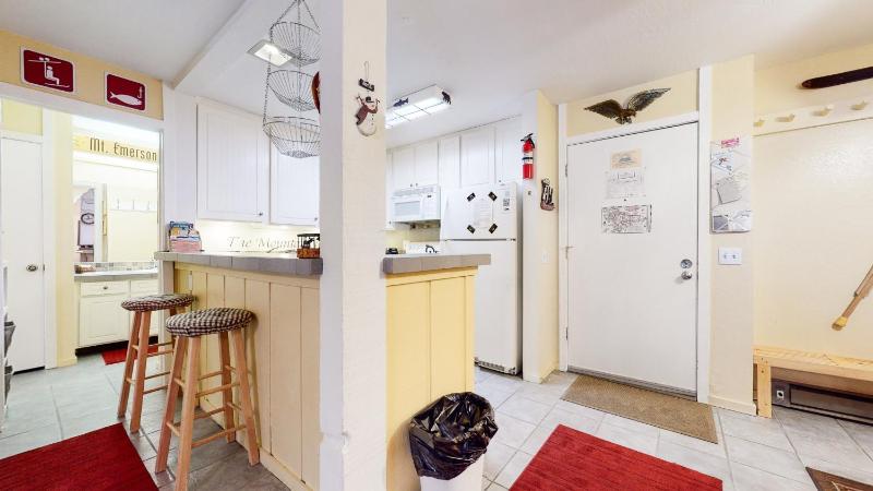Summit 3 Apartment - image 33