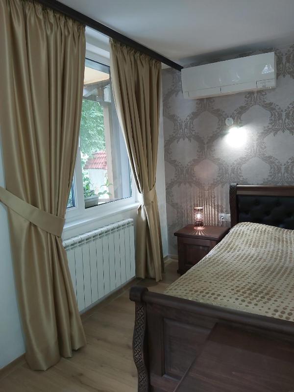 Large Double Room image 2