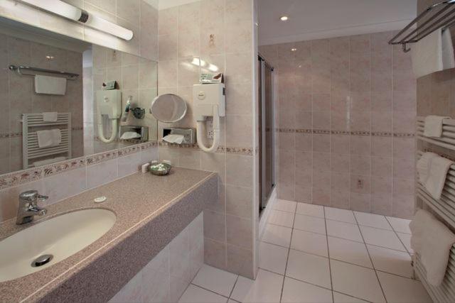 Suite image 3