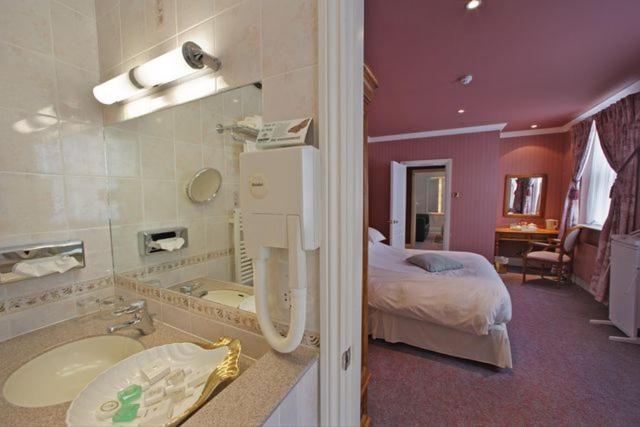 Suite image 2