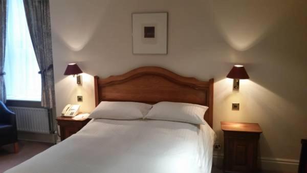 Deluxe Double Room image 1