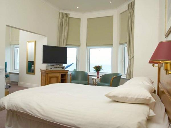 Double Room with Sea View image 1