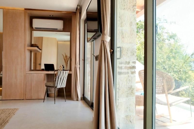 Junıor Aqua suite - Private pool image 4