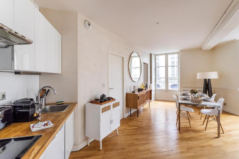 La Tourelle & l'Honoré - 2 appartements dans le Centre historique de Rennes - image 14