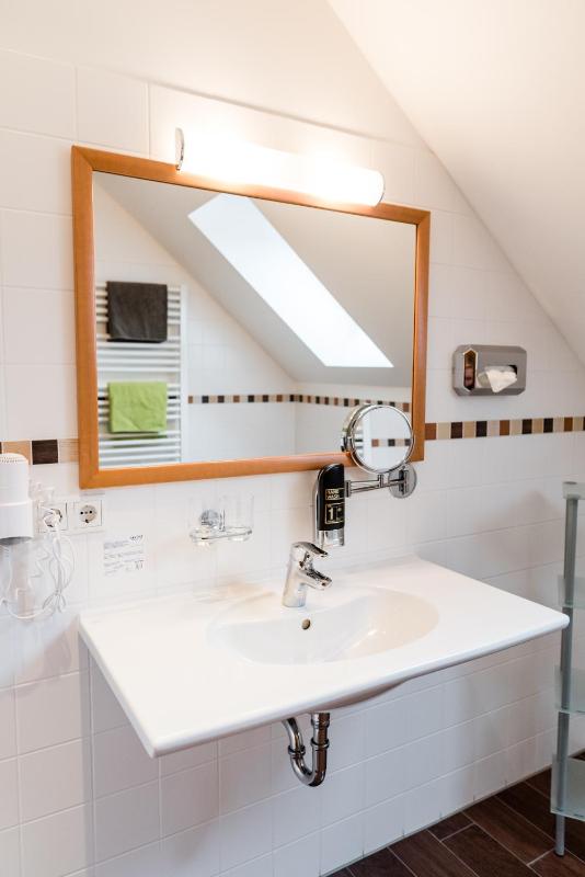 Double Room - Category 2 image 3