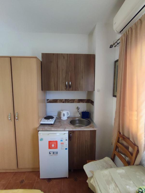 Studio with Balcony (2 Adults) image 3
