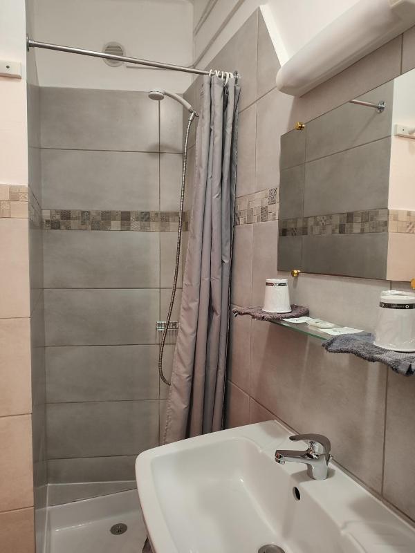 Triple Room image 1