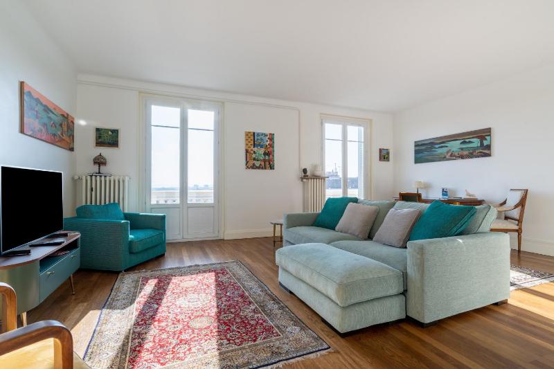 LA SUITE MARCELLIN - Magnifique T3 avec garage et balcon Lyon 7 - image 1