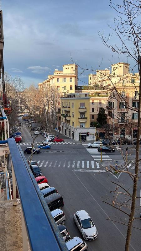 King Room with Balcony image 3