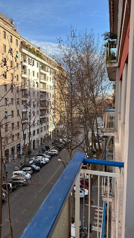 King Room with Balcony image 2