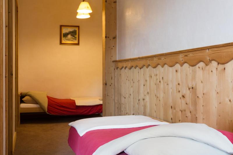 Savoyard Family Room image 4
