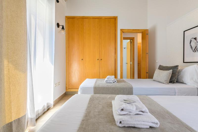 Two-Bedroom Apartment with Terrace (6 Adults) image 2