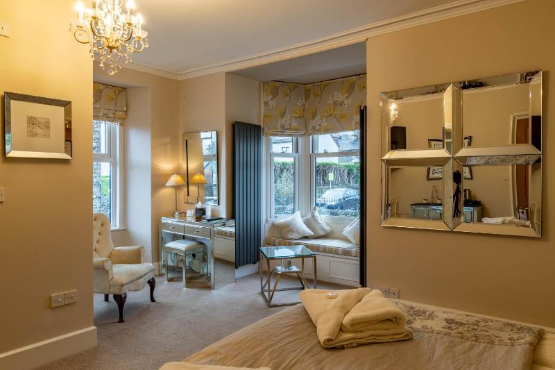 Deluxe Double Room image 1