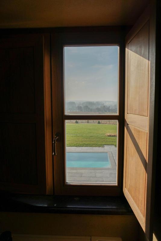 Deluxe King Room image 3