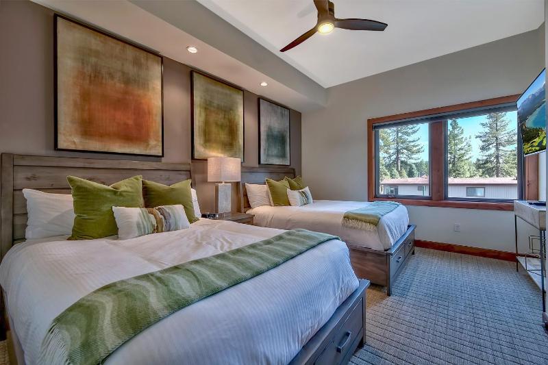 Three-Bedroom Apartment image 3