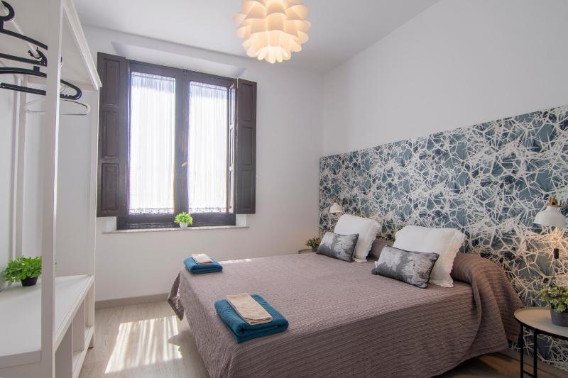 One-Bedroom Apartment image 2