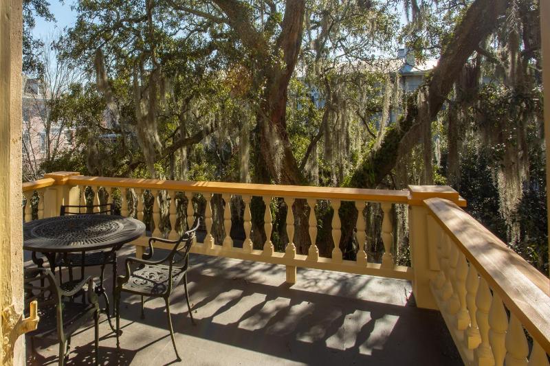 Juliette Low Room - Superior Queen with Balcony image 3