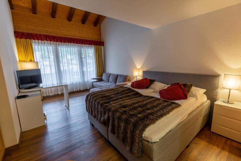 Superior Double Room image 3