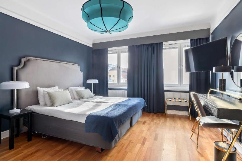 Double Room image 1