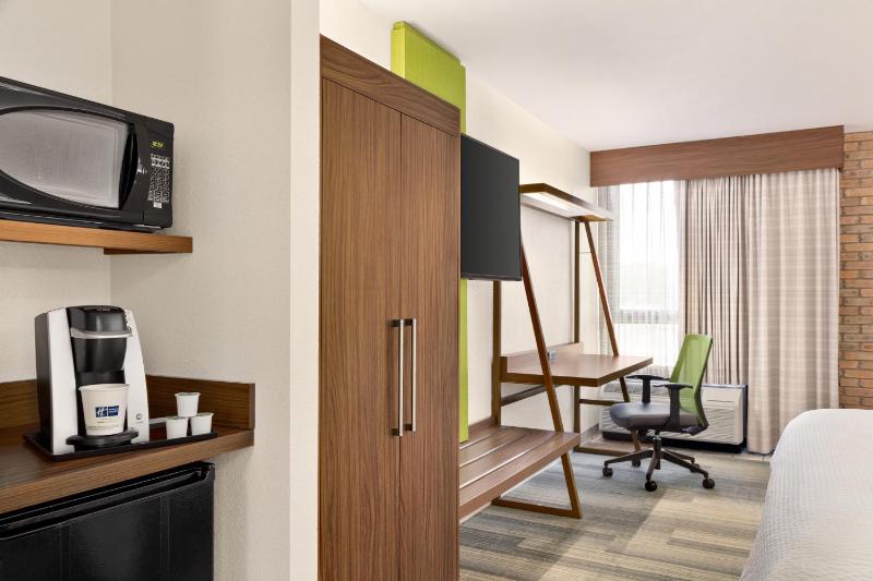 Standard Room image 3
