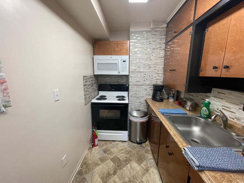 One-Bedroom House image 2